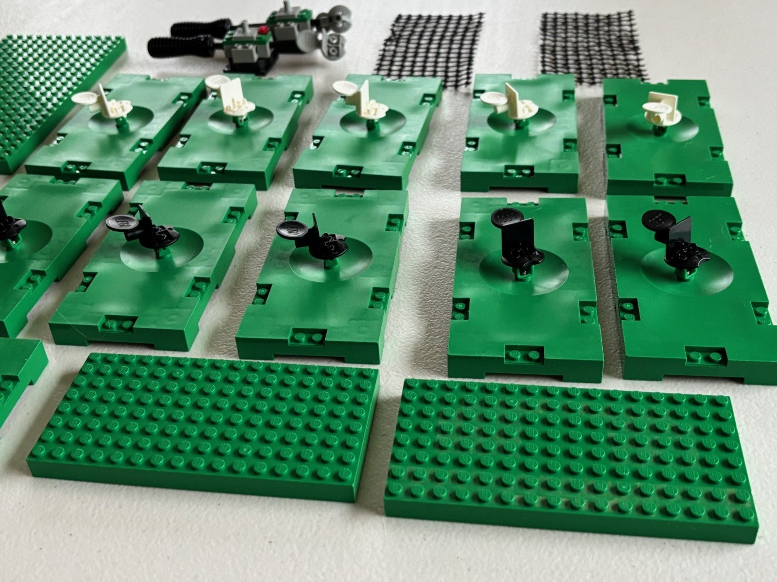 LEGO - Soccer Field Stadium HUGE Piece Parts Lot (Lot 4)
