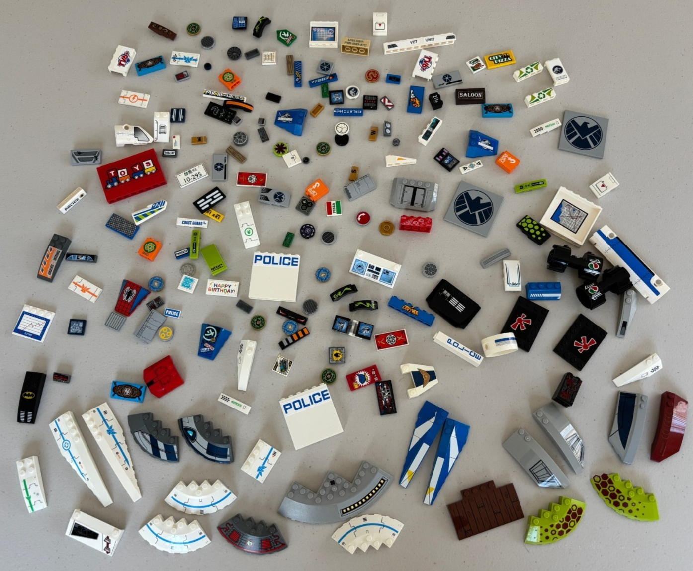 LEGO HUGE LOT of 188 Decorated Stickers Sticker Printed BRICKS TILES (Lot 3)