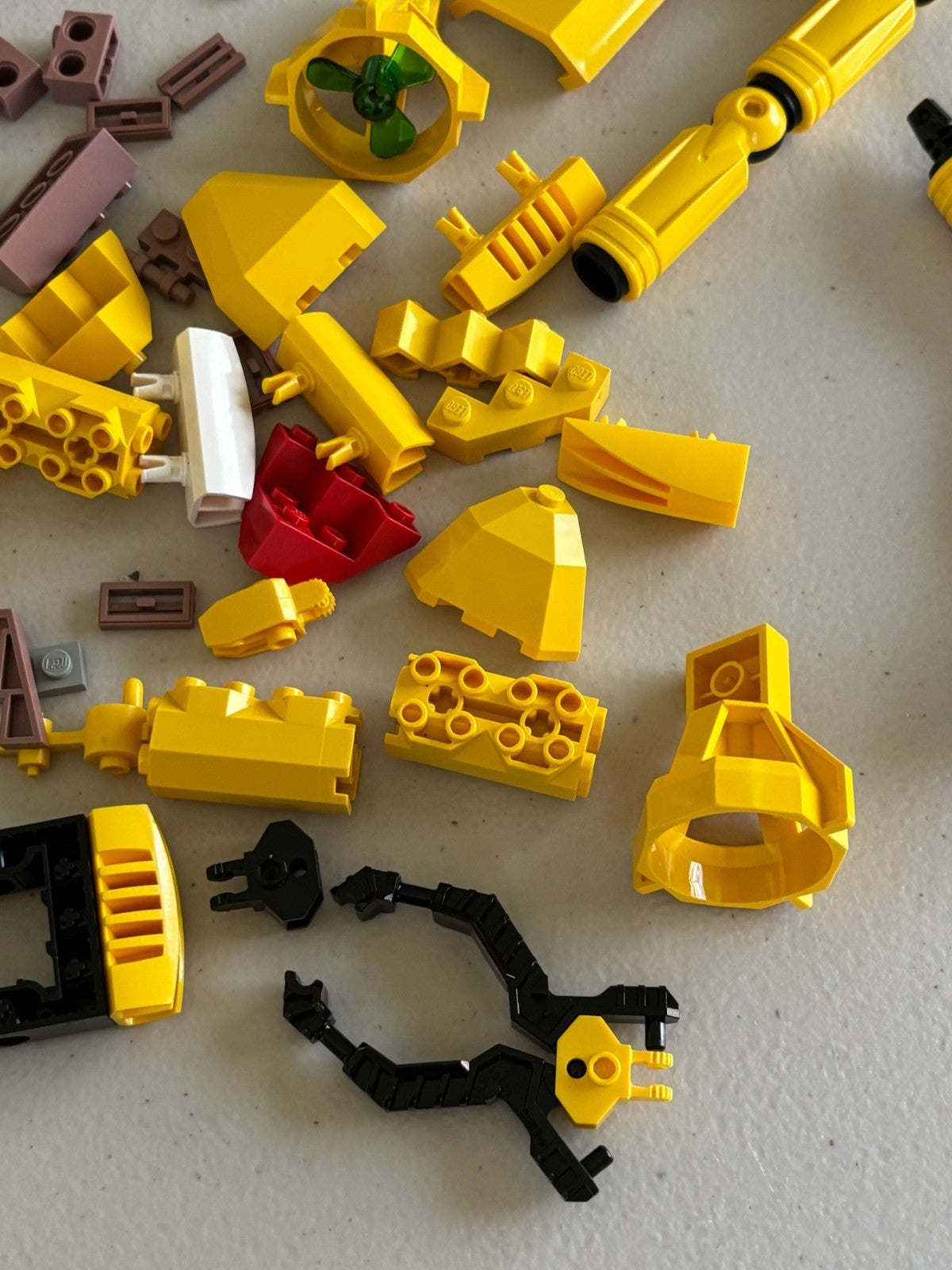LEGO Vintage Parts Lot of 80 from Aquanauts Aquazone and other Vintage sets (#B)