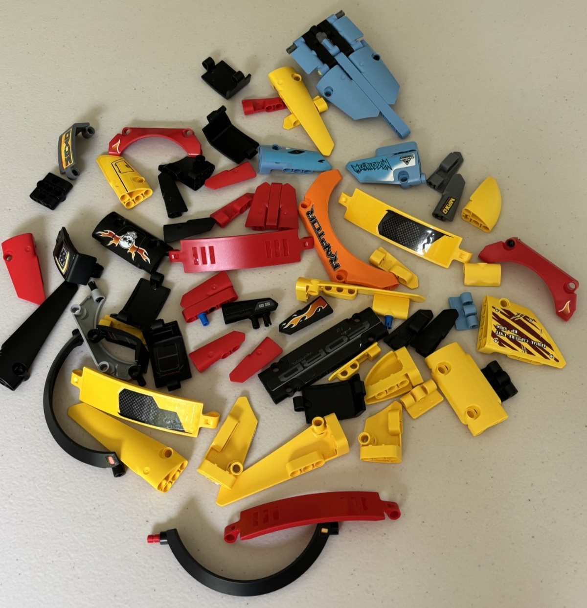 LEGO Lot of 50 Technic Panel Fairing  Pieces Parts Plane Mixed Colors