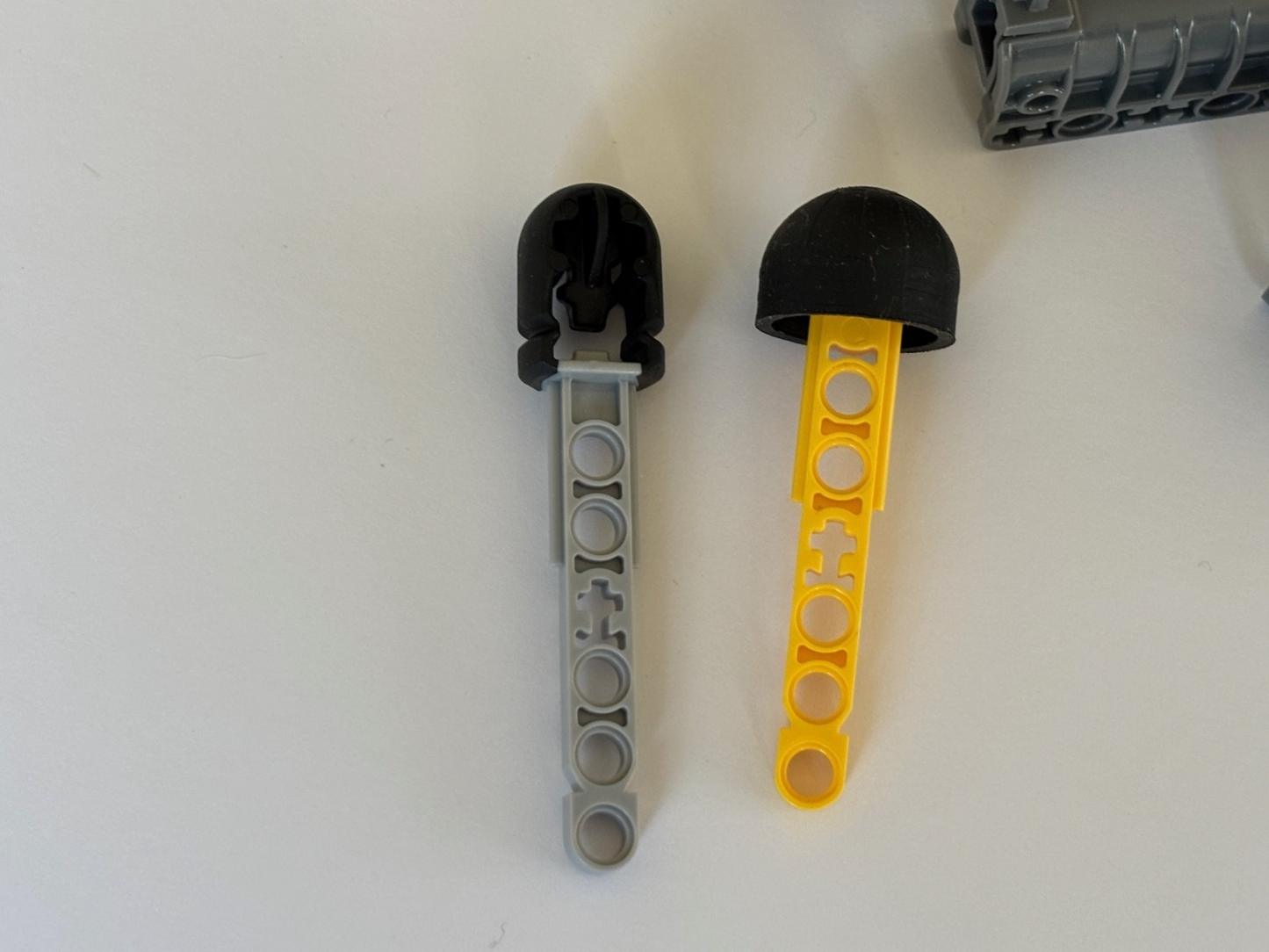 LEGO Technic Lot of 4 Gray Launcher Cannon 57029 & 4 Projectile Arrow Dart (3)
