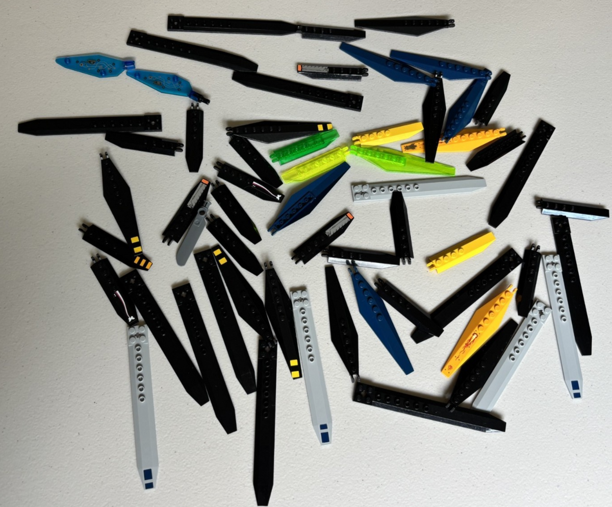 LEGO Lot of 59 Helicopter blades Rotor 65184 57906 etc Mixed Parts