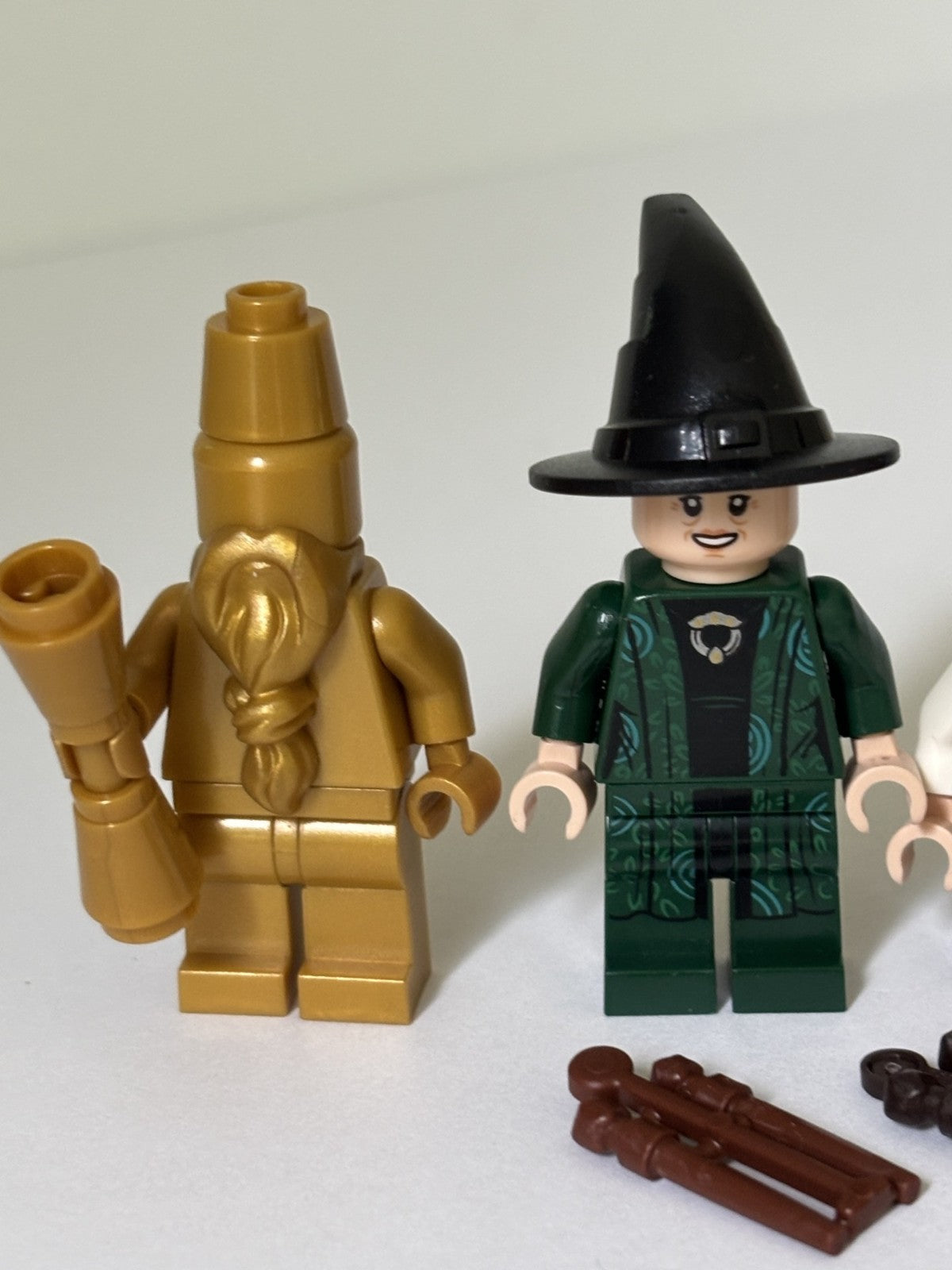 LEGO Minifigure Harry Potter Lot of 4 Dumbledore Hogwarts Architect Statue etc