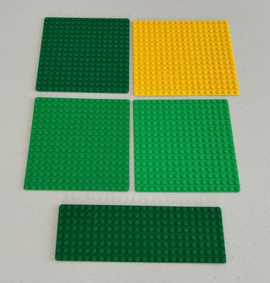 LEGO Thin Baseplate Lot of 5 Vintage Plates 16x16 Green 8x24 16x18 Yellow x184