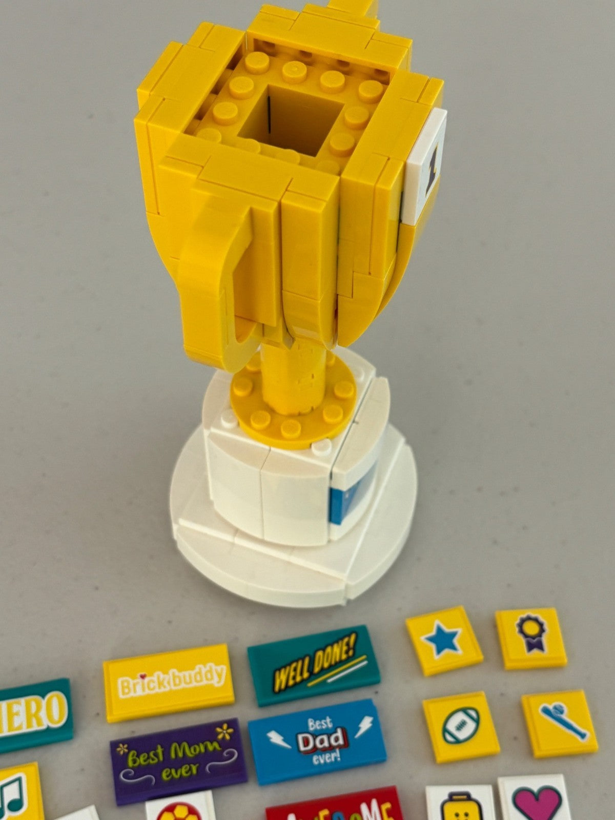 LEGO Iconic: Trophy (40385) Built With Instructions and Sticker Parts