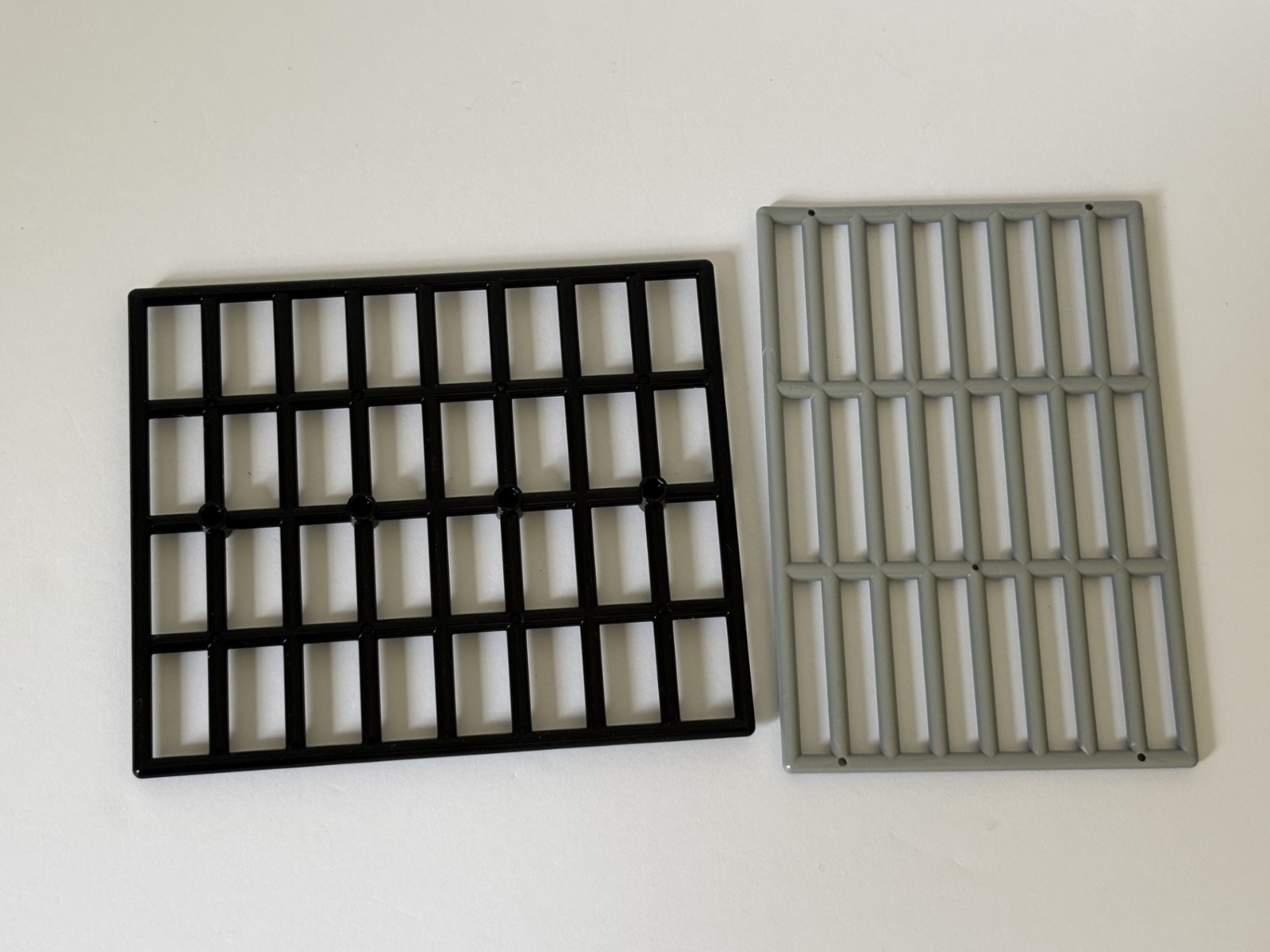 LEGO Black Bar 11 x 13 Grille Gate 99061 and 6046 9x13 Grille