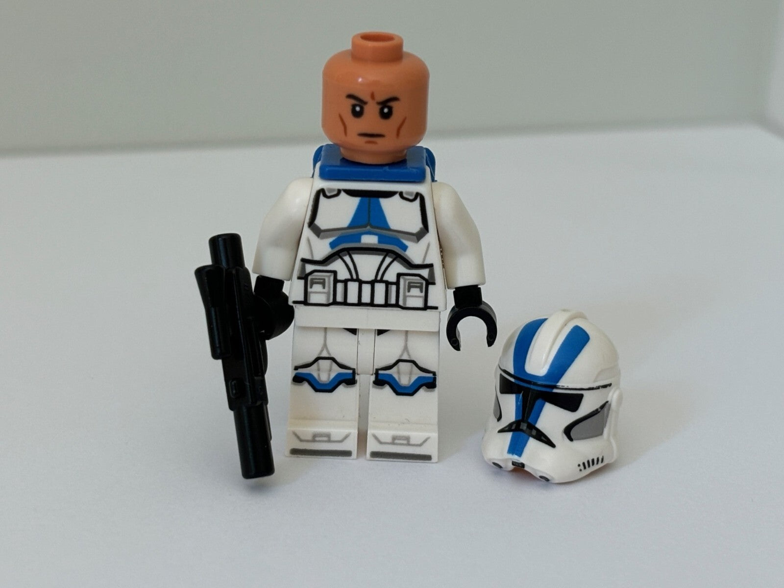 LEGO Star Wars Clone Wars 501st Legion Clone Trooper Minifigure (75280) sw1094