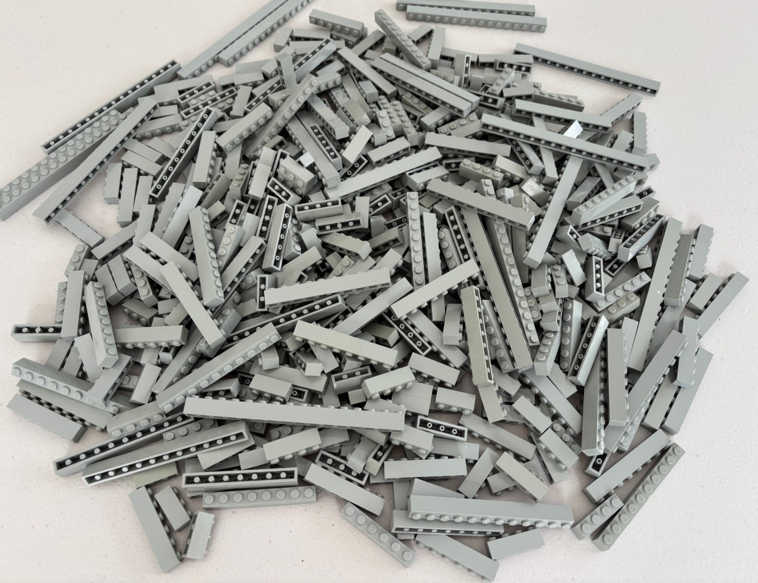 SHIPS FREE!! LEGO OLD LIGHT GRAY BRICK LOT of 30 PARTS 1X3 1X4 1X6 1X8 1X12 etc