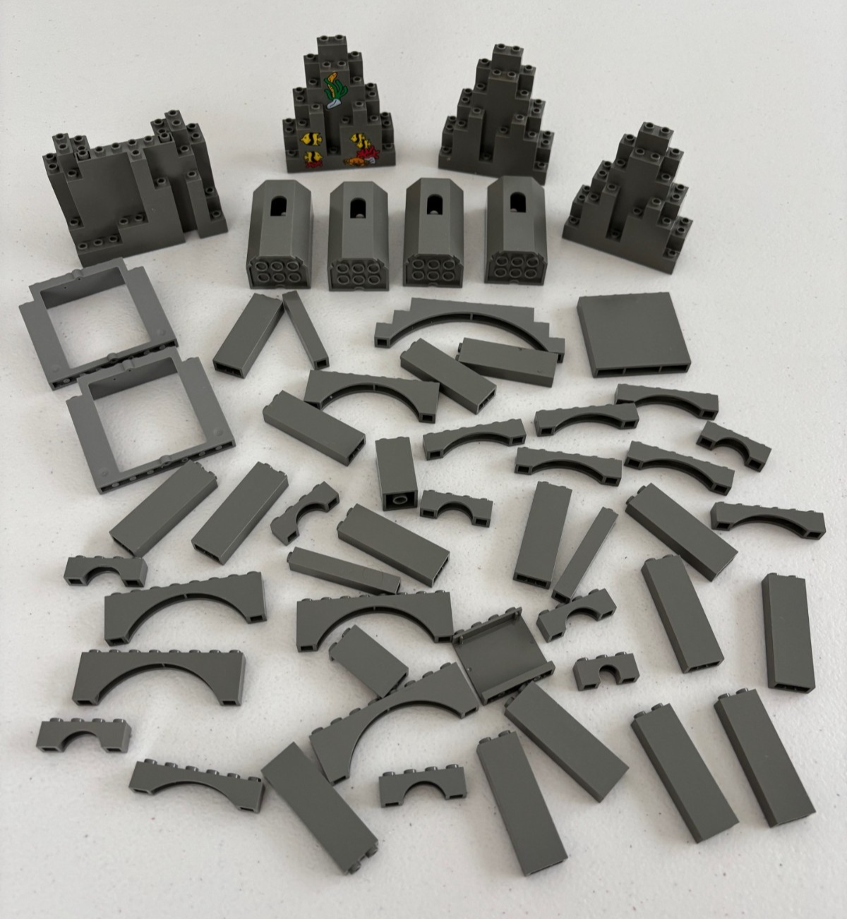 LEGO OLD DARK GRAY  Lot of 54 CASTLE ARCHES TURRET ROCK WALL PANEL LURP BURP (A