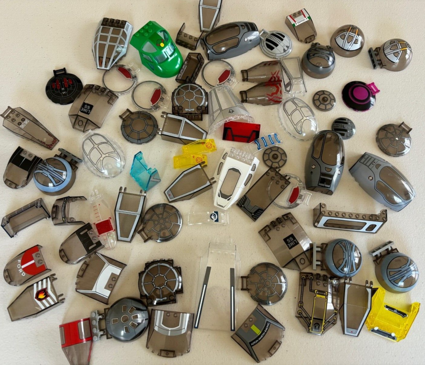 LEGO Lot (10) STAR WARS & MORE PRINTED / STICKERED WINDSCREEN COCKPIT RANDOM MIX