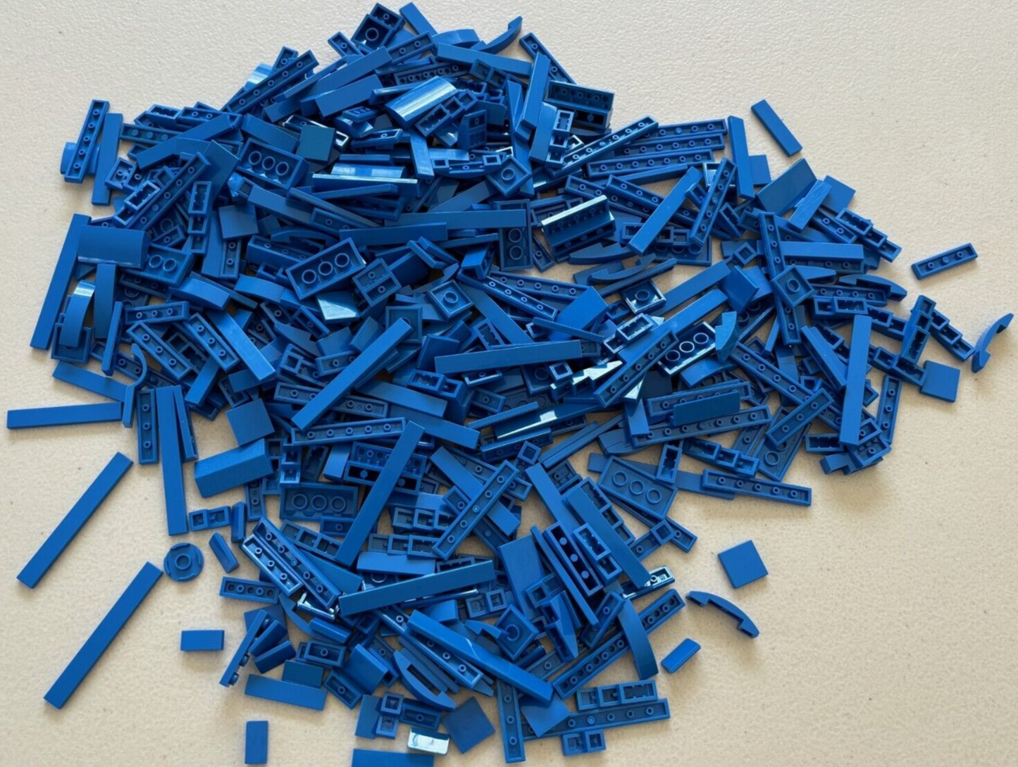 SHIPS FREE!! LEGO Lot of 60 BLUE 2x2 2x4 1x4 1x6 1x8 4162 Finishing Smooth Tile