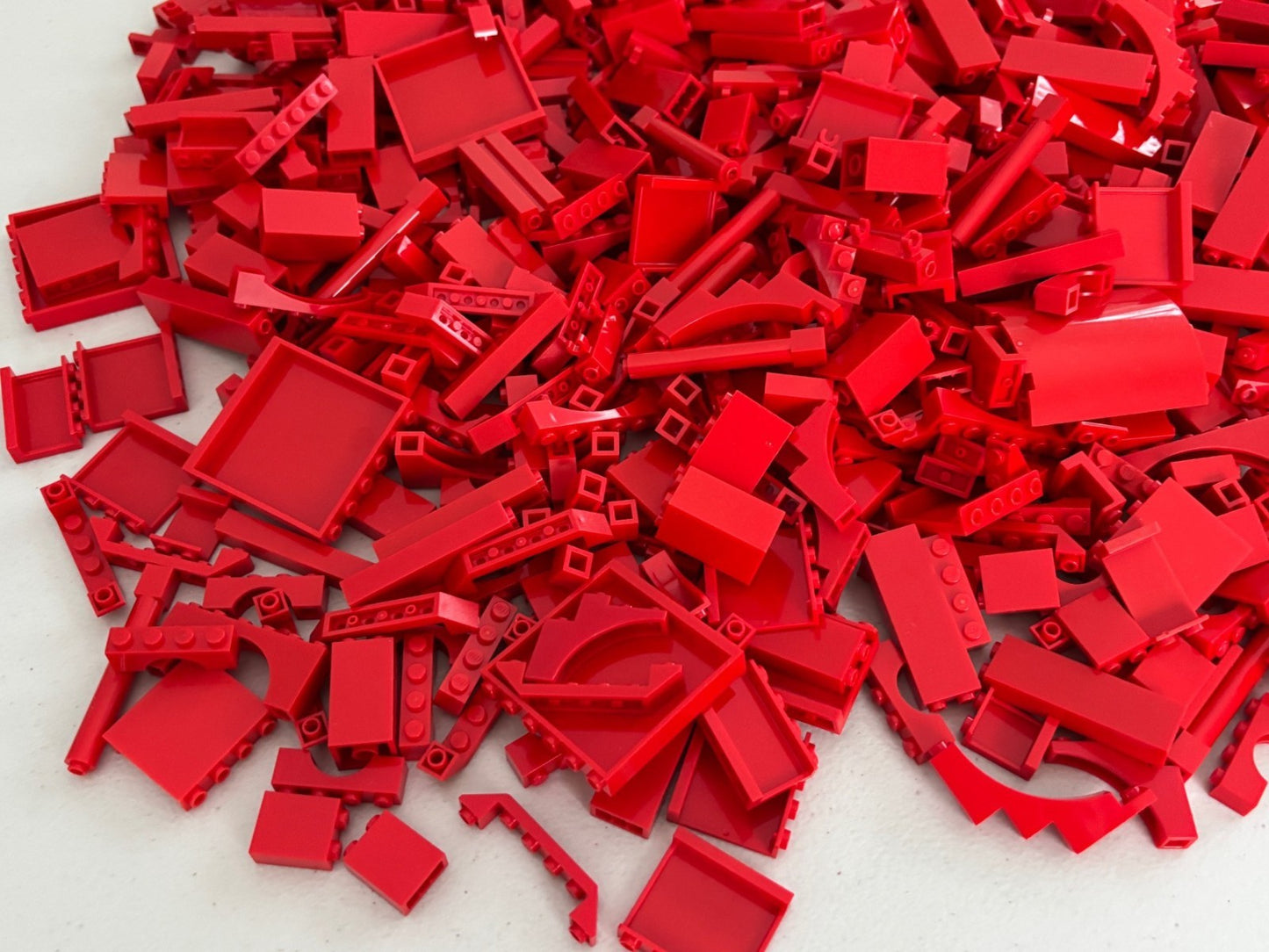 LEGO Lot of 50 RED Castle Random Mix Arches Walls Bricks Pillars