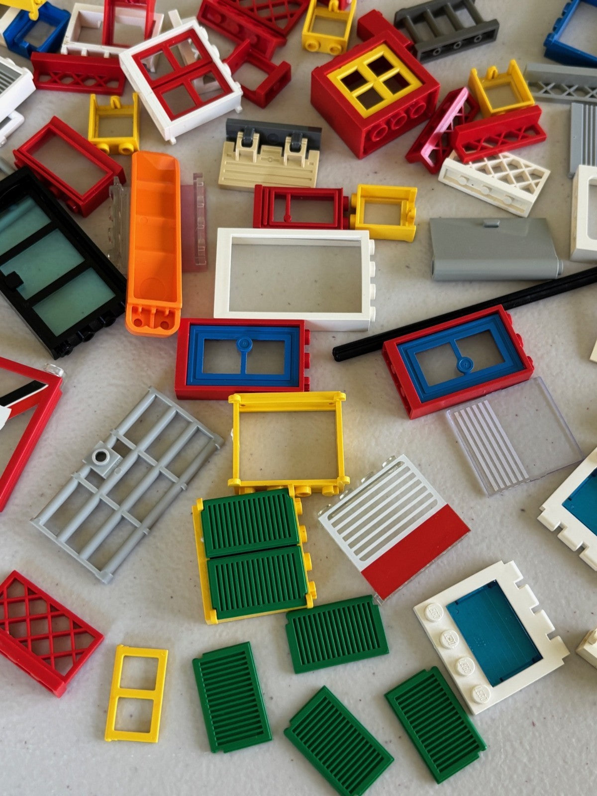 LEGO VINTAGE Windows Doors Fences Shutters Pirate Train Lot as Pictured (Lot 2)