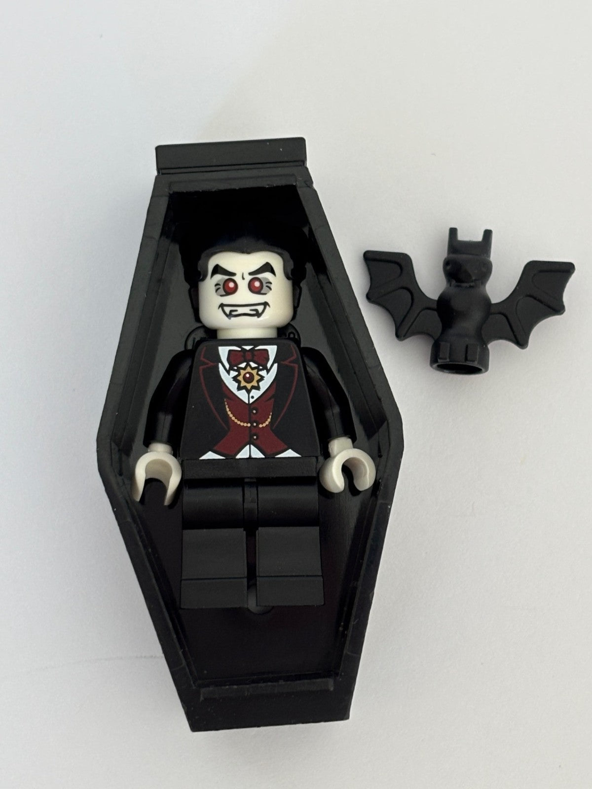 LEGO Vampire Minifigure Series 2 Collectible 8684 with a Black Coffin and Bat