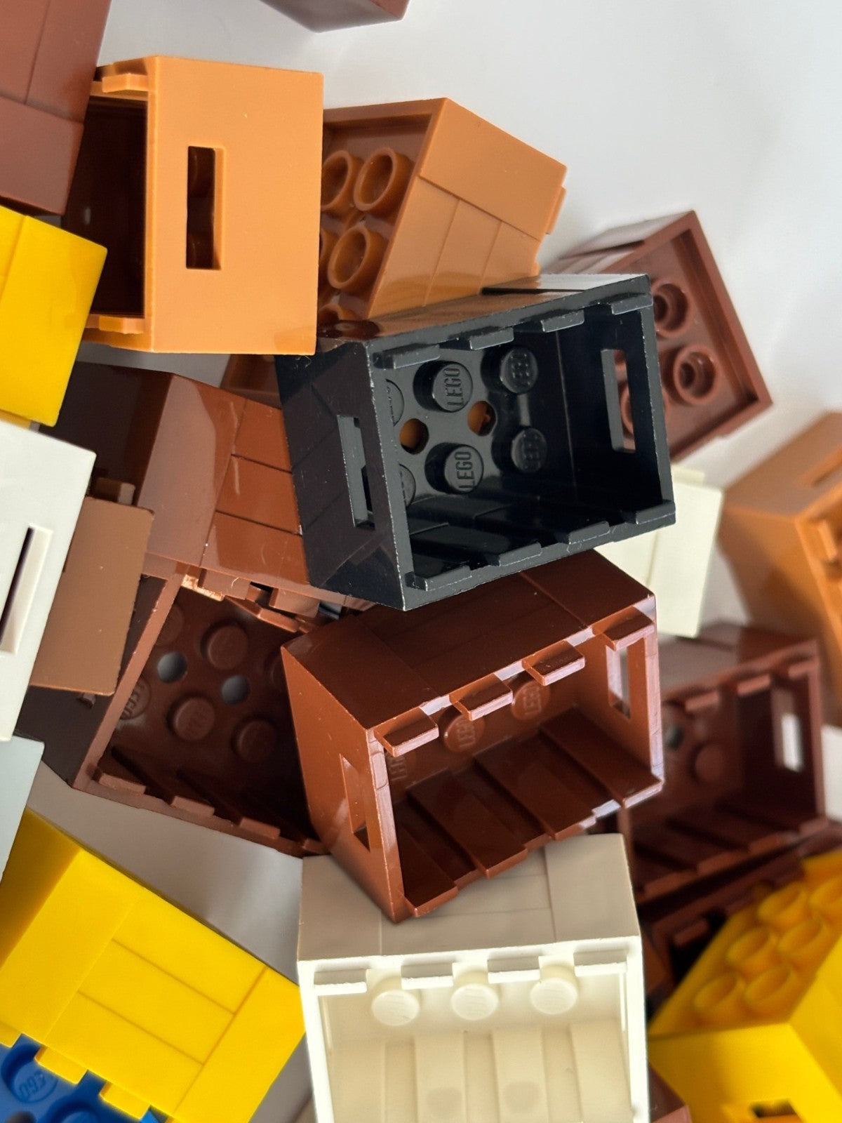LEGO RANDOM BULK Lot 20 Yellow Brown Gray White etc Crate 3 x 4 x 1 2/3 30150