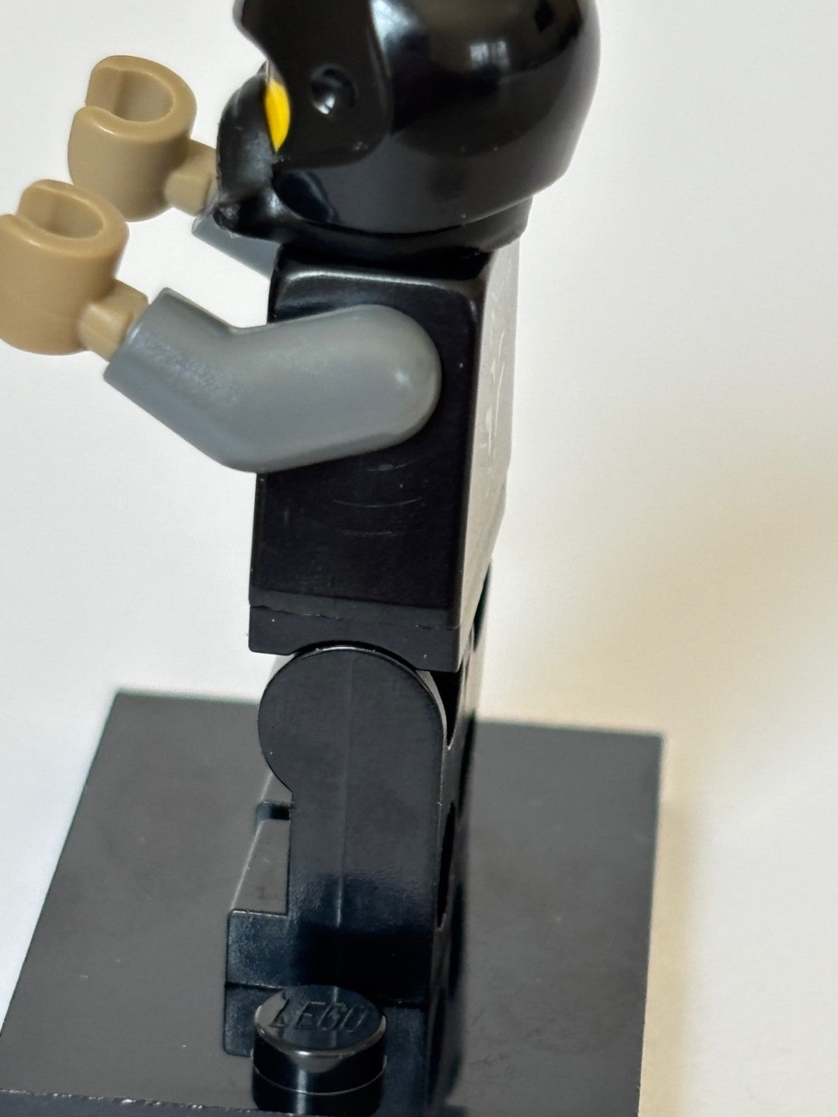 LEGO Stuntz Driver Lone Wolf Biker Minifigure