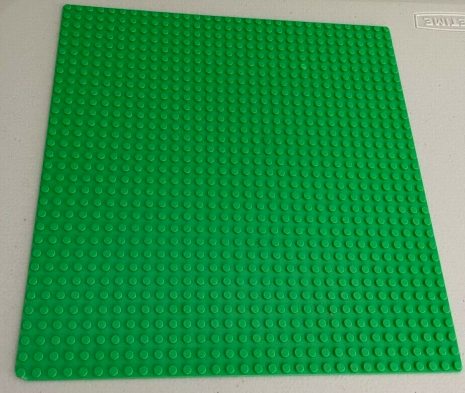 LEGO Large Baseplate 32x32 32 x 32 10" Flat Base Plate Bright Green Board 3811