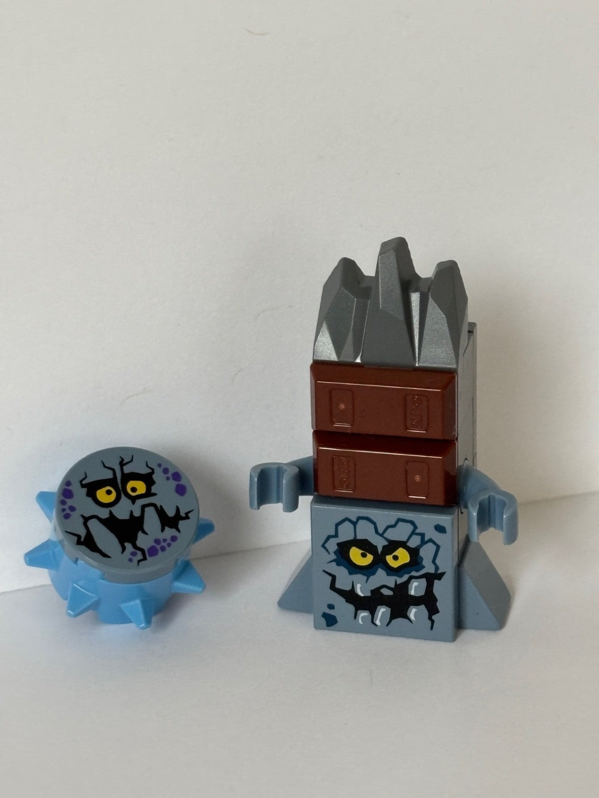 LEGO Minifigure Brickster Nexo Knights Custom built as shown in pics