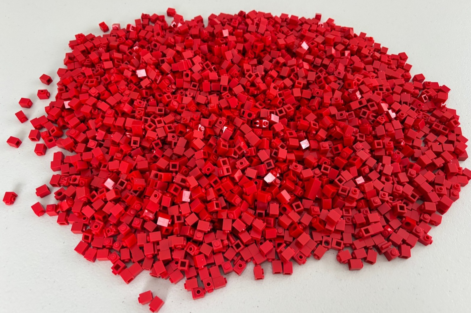 SHIPS FREE!! LEGO HUGE BULK LOT 200 RED 1x1 Brick Mixed Type 1x1 Bricks
