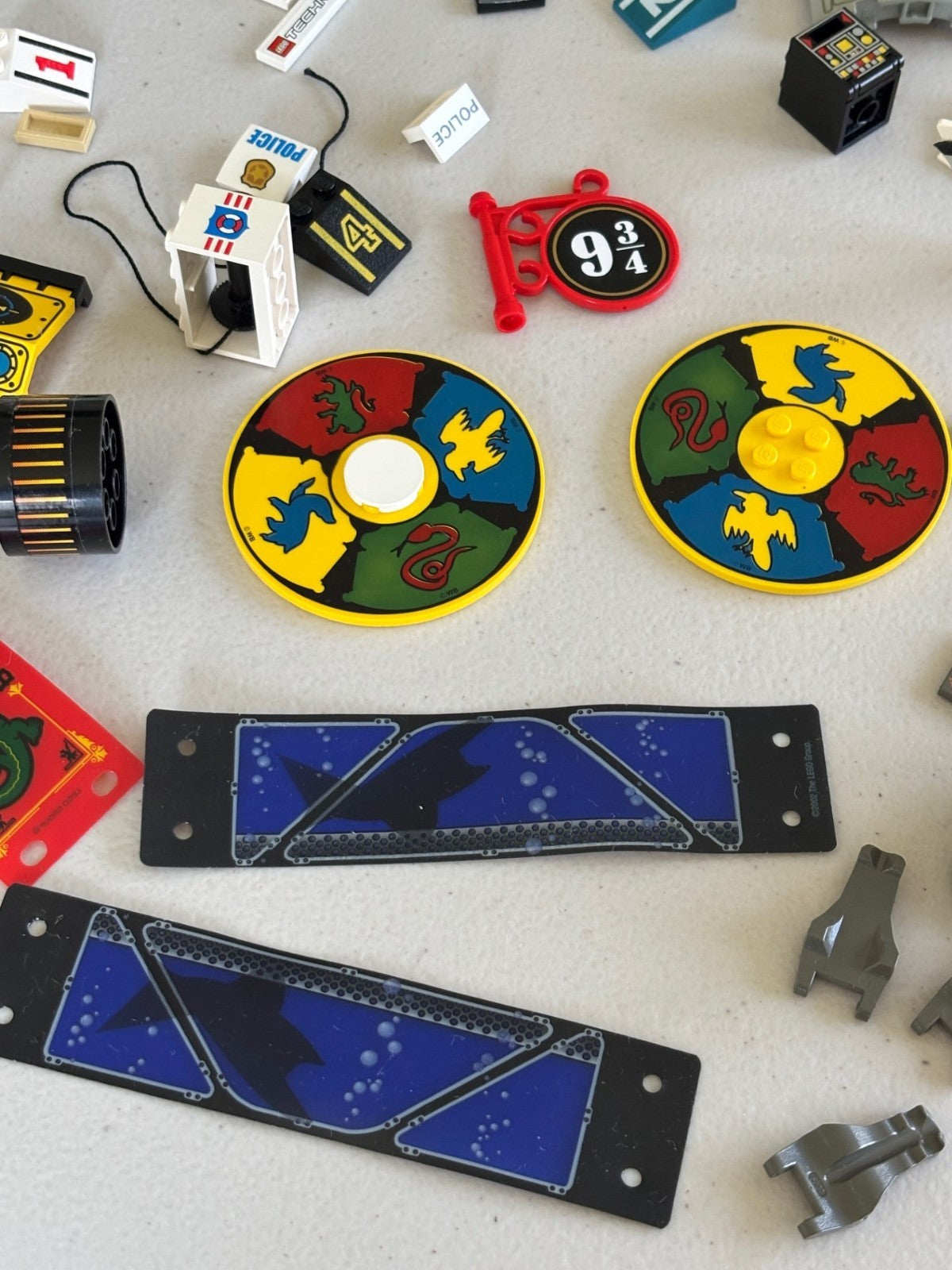 LEGO HUGE LOT of 100 Decorated Stickers Flag Printed BRICK TILES etc (Lot 22)