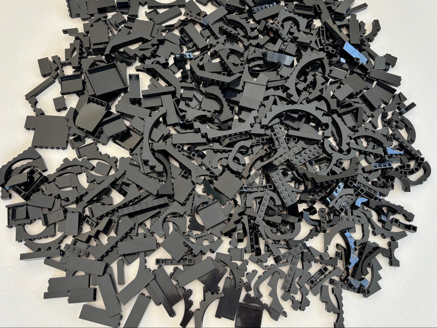 LEGO Lot of 50 Black Castle Random Mix Arches Wall Panels Bricks Pillars
