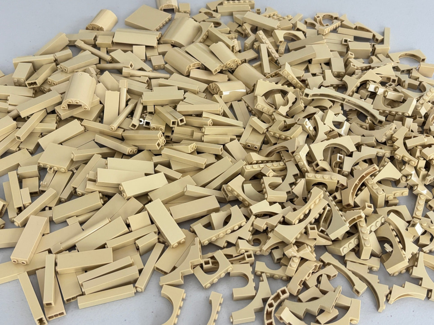 LEGO Lot of 50 TAN Castle Random Mix Arches Wall Panels Bricks Pillars