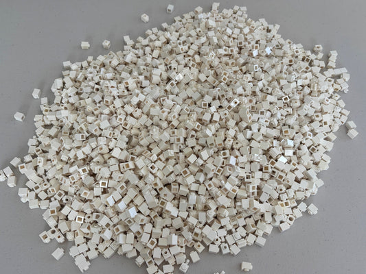 LEGO HUGE LOT 200 Pieces White Brick 1x1 Bulk Parts Lot 3005 Mixed