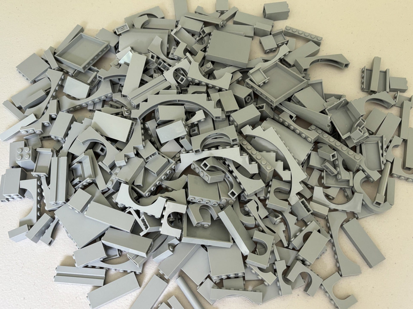 LEGO Lot of 50 Light Bluish Gray Castle Random Mix Arches Walls Bricks Pillars