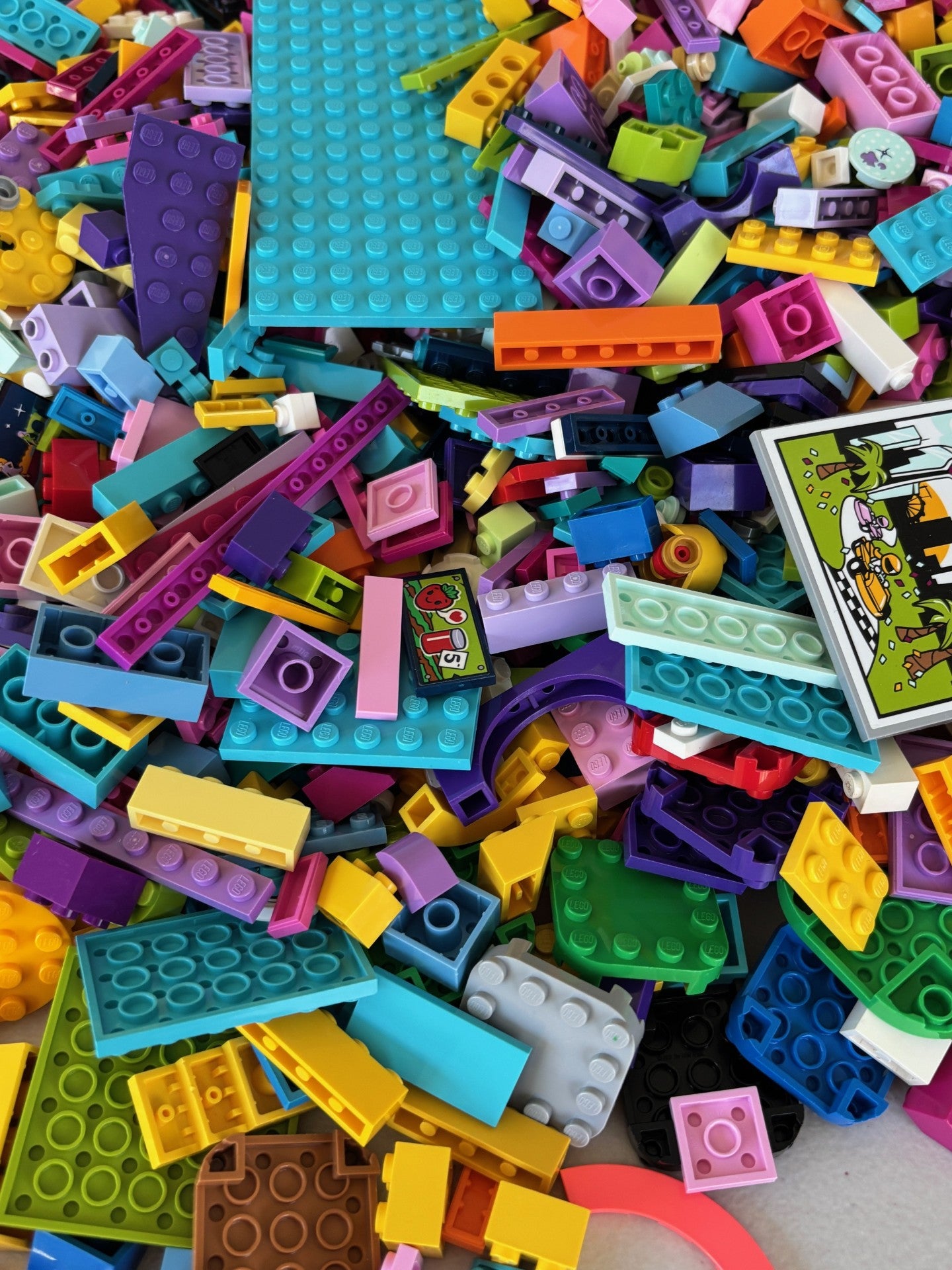 LEGO Bulk Lot of 500 + Bricks Parts Fun Bright Color Mix Pink Purple etc