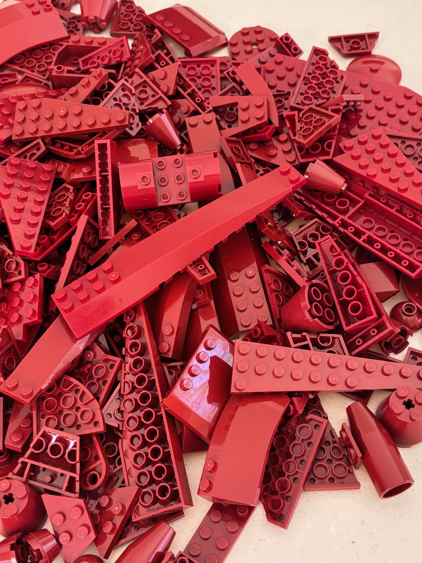 LEGO BULK LOT 100 DARK RED WEDGE WING ROUND CORNER PLATES STAR WARS